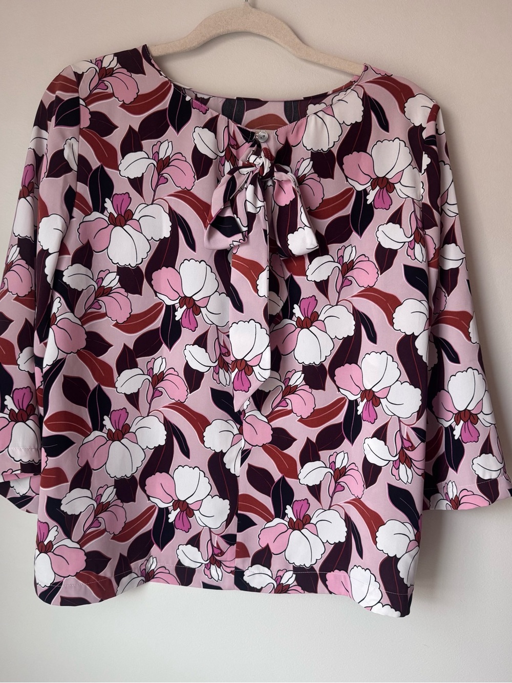 Ann Taylor Factory MP floral pink petals back tie ribbon flare sleeves. - Picture 3 of 9